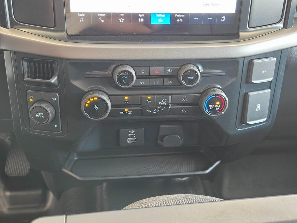 new 2025 Ford F-150 car, priced at $44,324