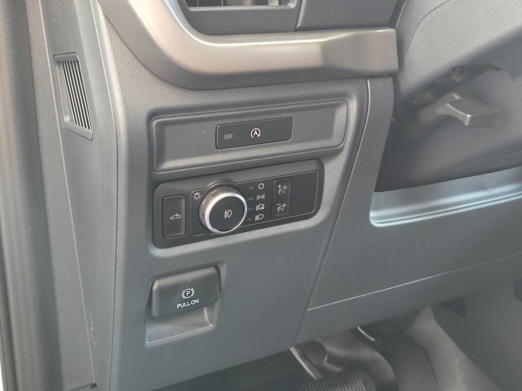new 2025 Ford F-150 car, priced at $44,324