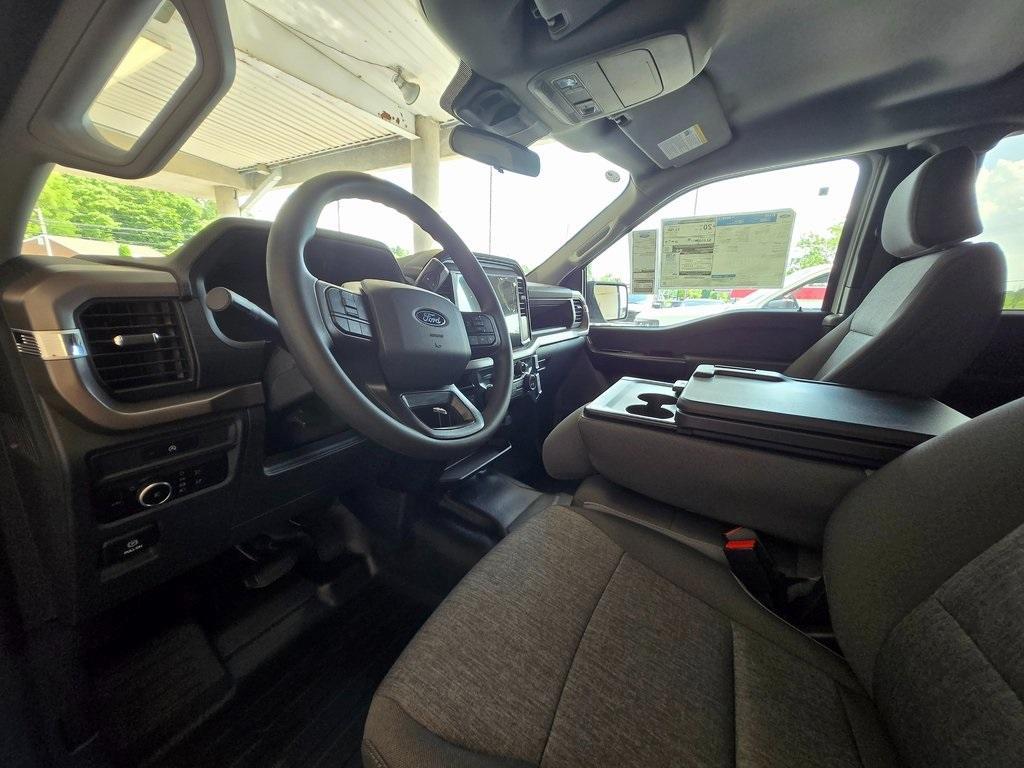new 2025 Ford F-150 car, priced at $44,324