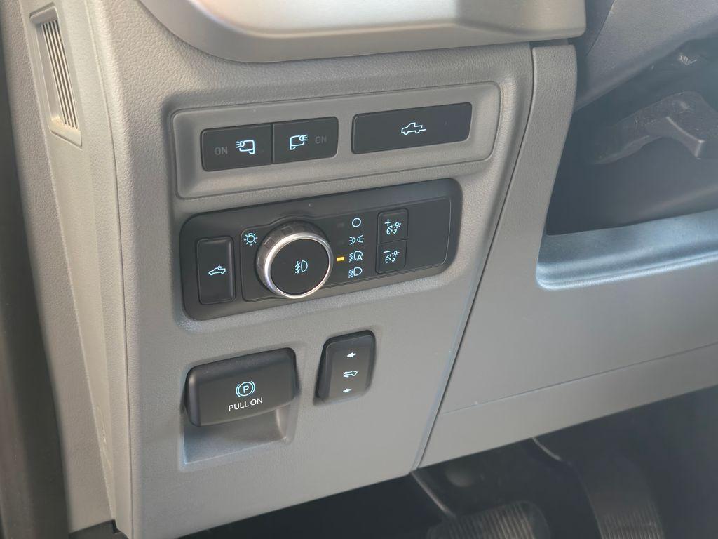 used 2021 Ford F-150 car, priced at $35,000