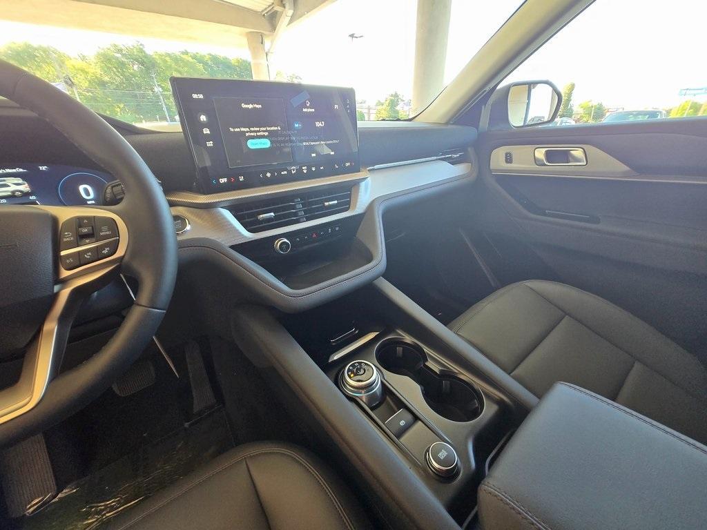 new 2025 Ford Explorer car, priced at $47,710