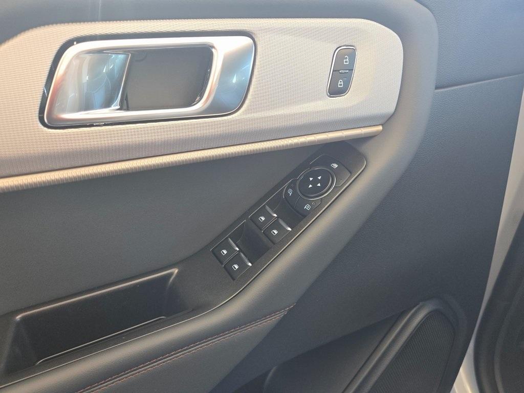 new 2025 Ford Explorer car, priced at $47,710