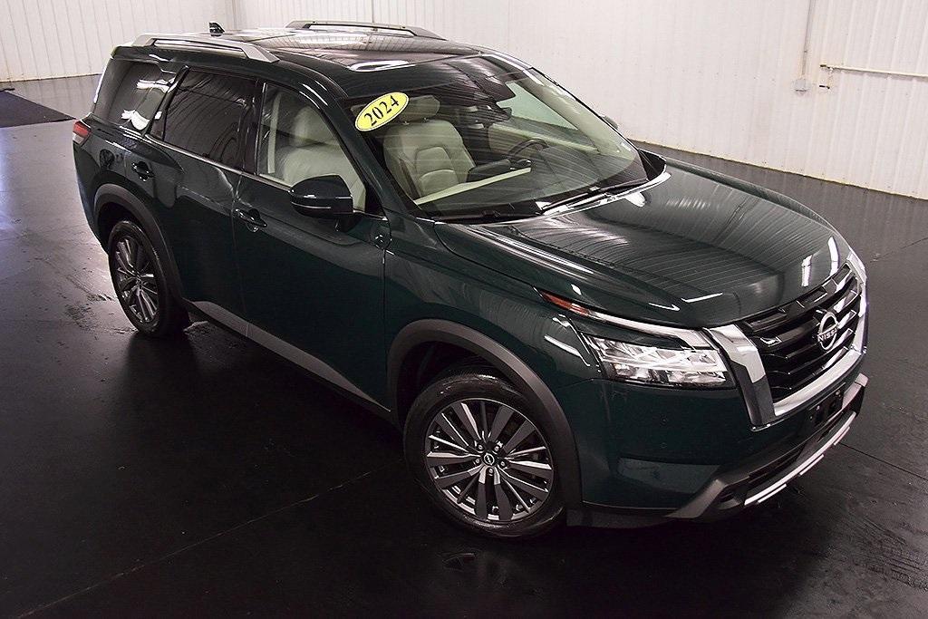 used 2023 Nissan Pathfinder car, priced at $35,000