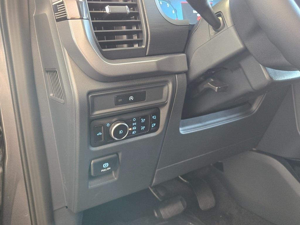 new 2025 Ford F-150 car, priced at $60,999