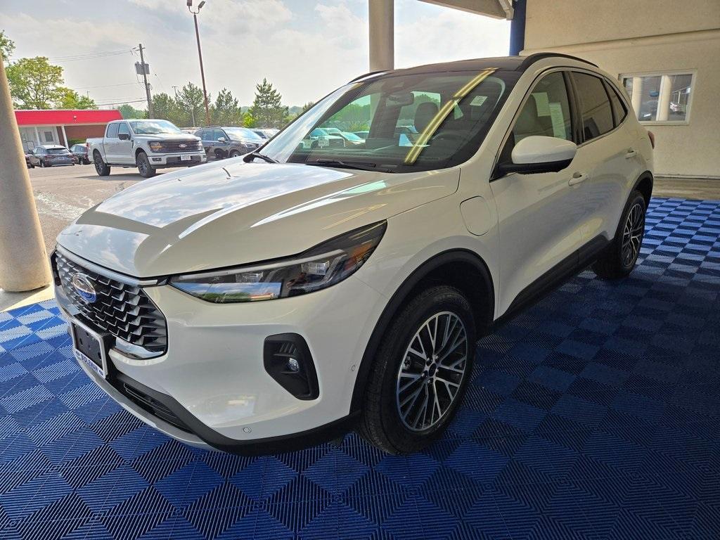 new 2024 Ford Escape car, priced at $40,920