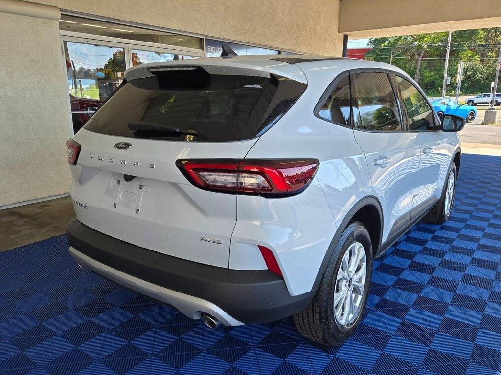 new 2025 Ford Escape car, priced at $26,499