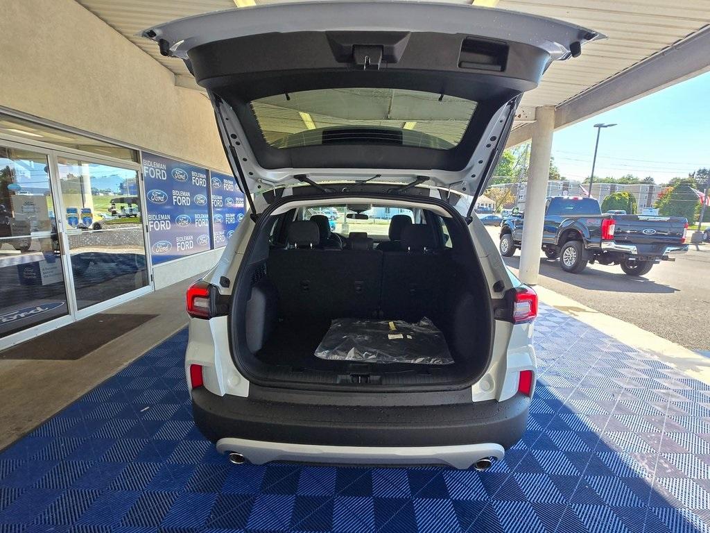 new 2025 Ford Escape car, priced at $26,499