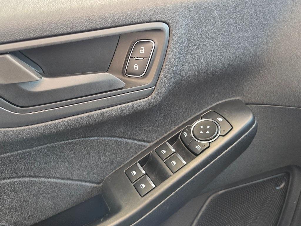 new 2025 Ford Escape car, priced at $26,499