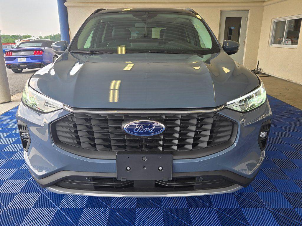new 2025 Ford Escape car, priced at $29,499