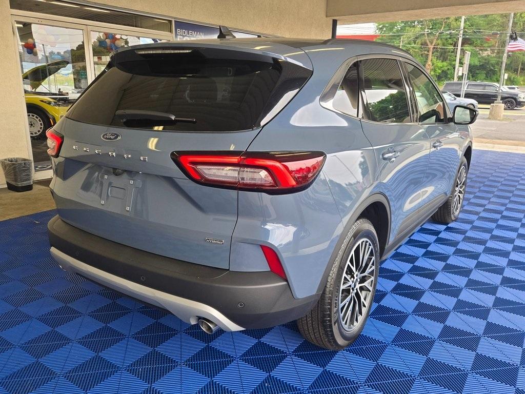 new 2025 Ford Escape car, priced at $33,857