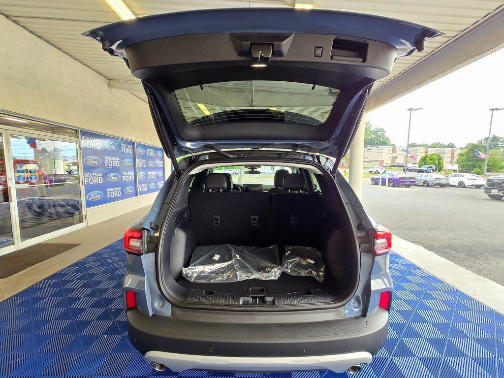 new 2025 Ford Escape car, priced at $29,499