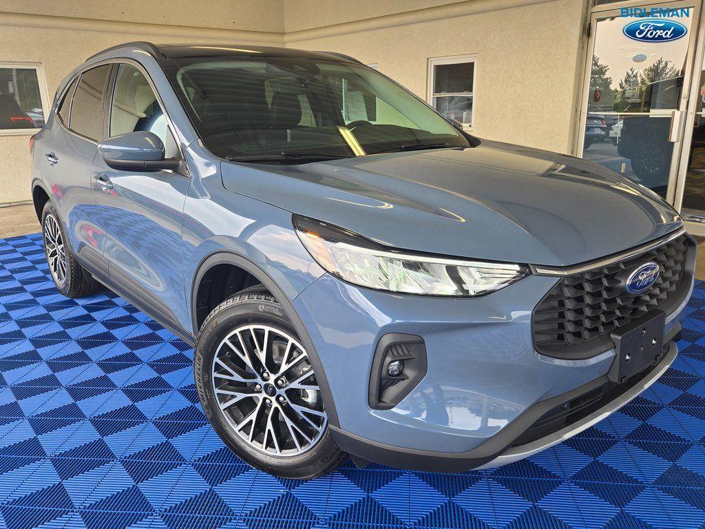 new 2025 Ford Escape car, priced at $29,499