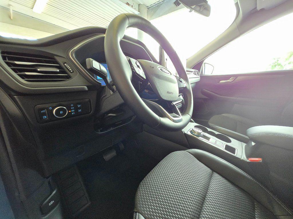 new 2025 Ford Escape car, priced at $29,499