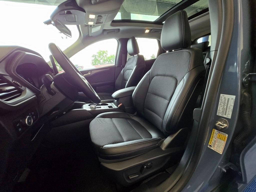 new 2025 Ford Escape car, priced at $33,857