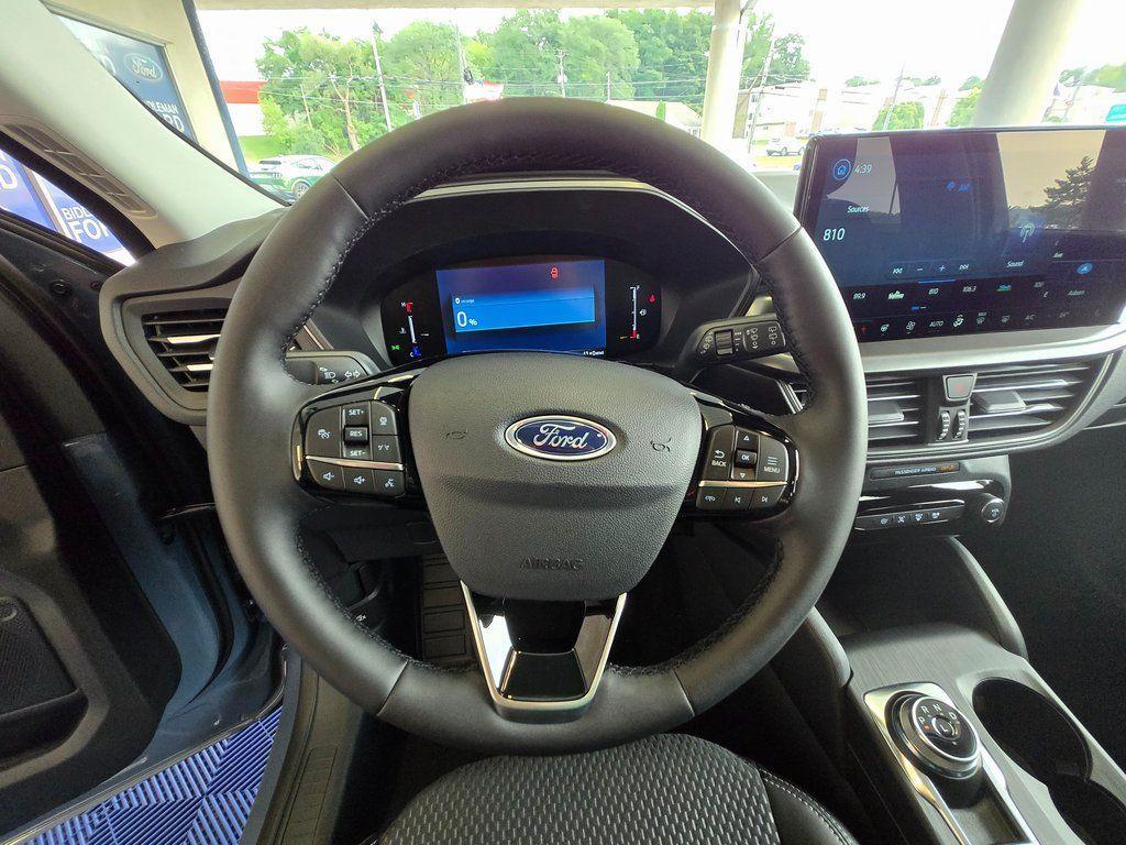 new 2025 Ford Escape car, priced at $29,499