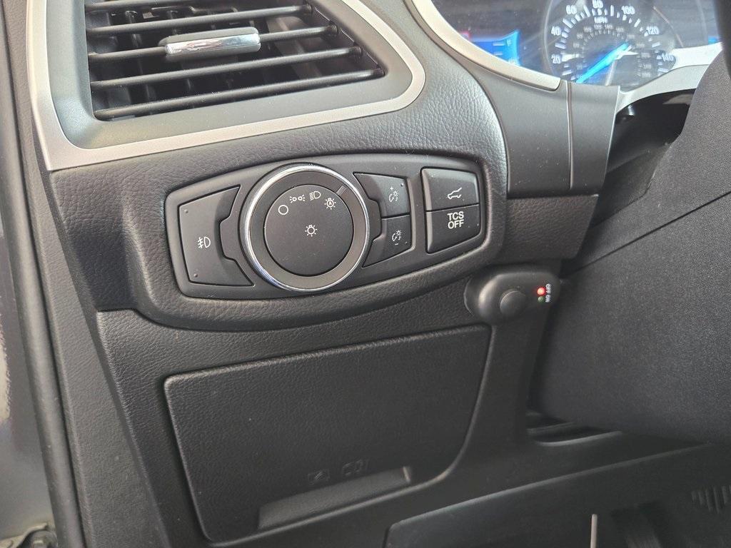 used 2021 Ford Edge car, priced at $23,995