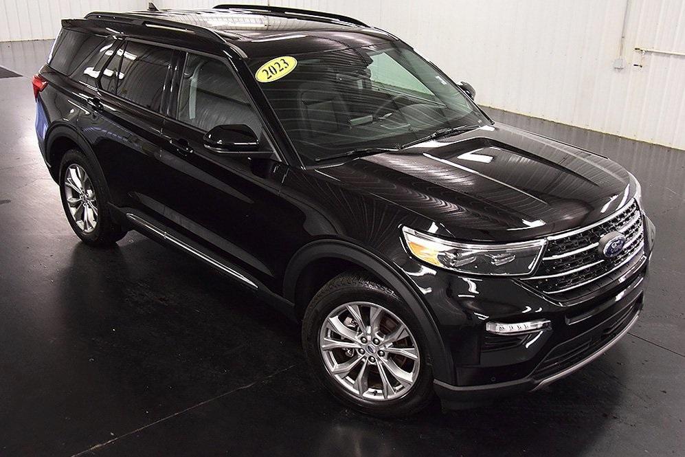 used 2023 Ford Explorer car, priced at $37,994