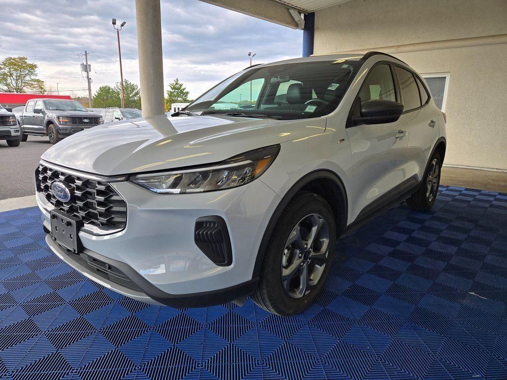 used 2025 Ford Escape car, priced at $26,399