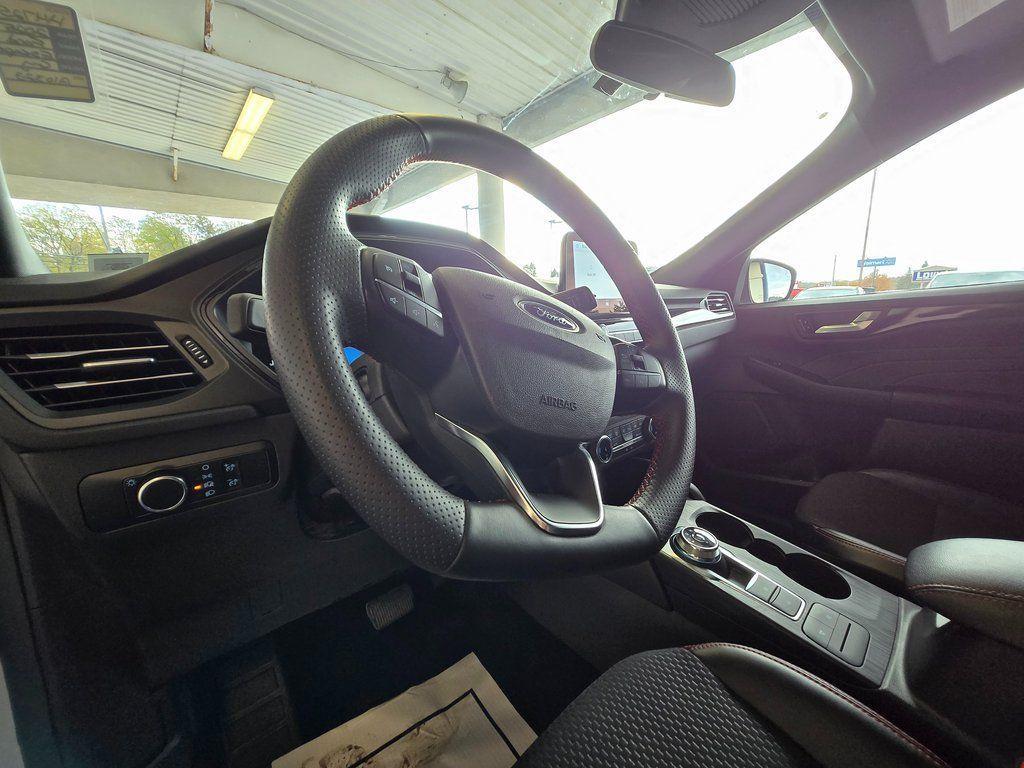 used 2025 Ford Escape car, priced at $26,399