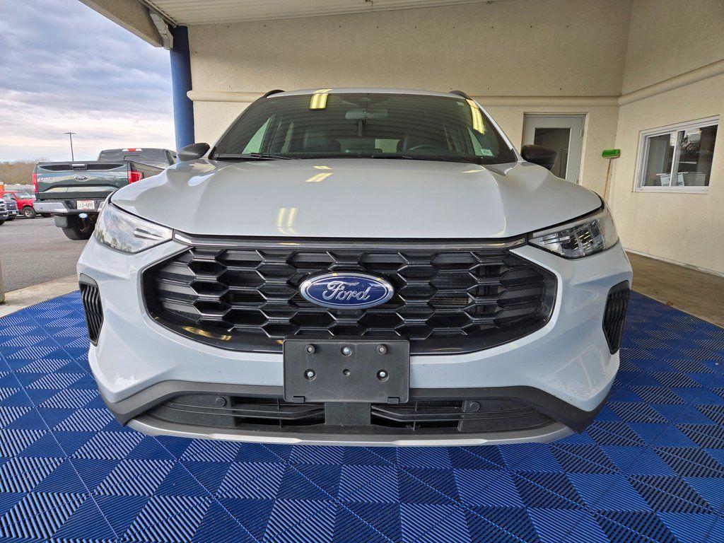 used 2025 Ford Escape car, priced at $26,399