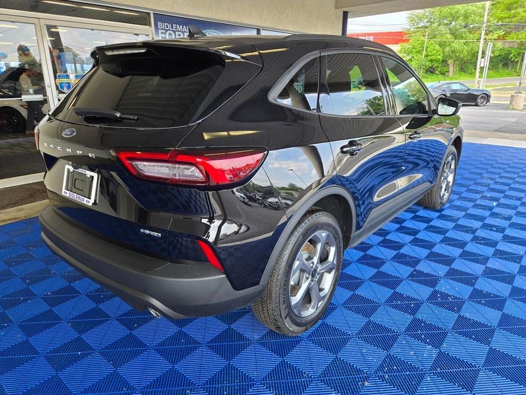 new 2025 Ford Escape car, priced at $31,934
