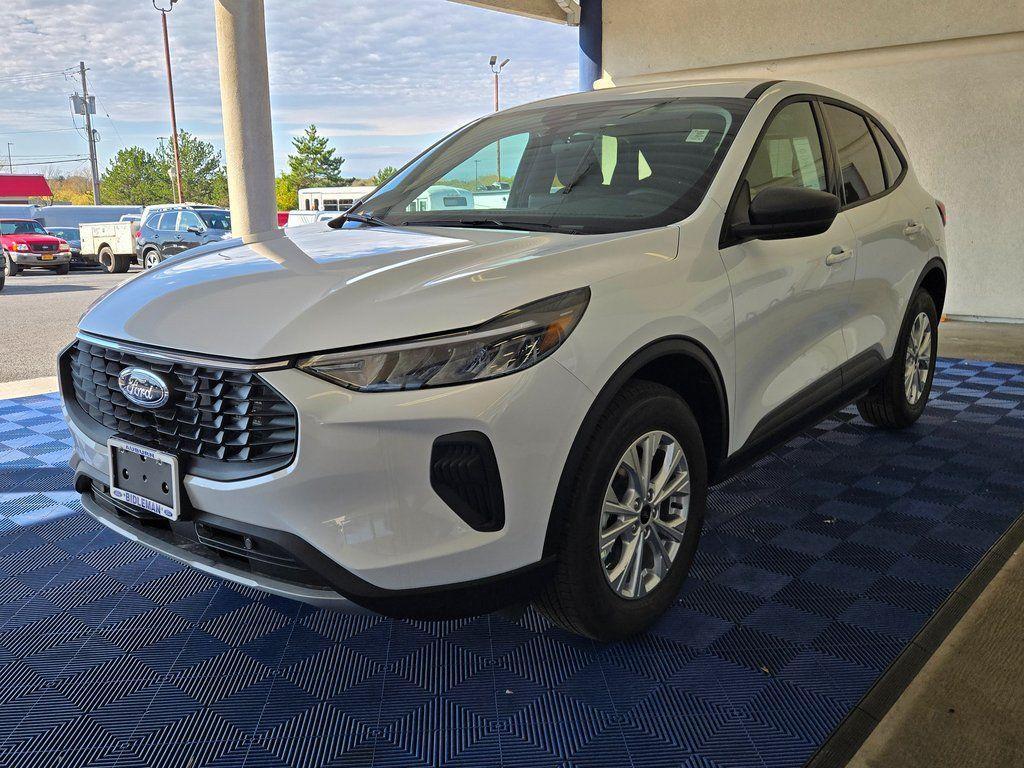 new 2025 Ford Escape car, priced at $26,499