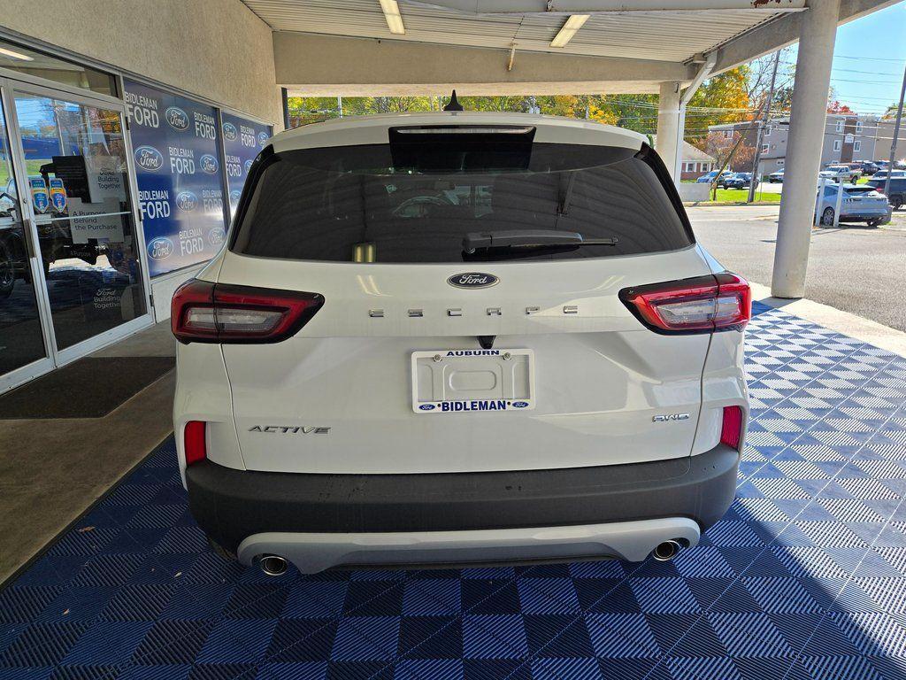 new 2025 Ford Escape car, priced at $26,499