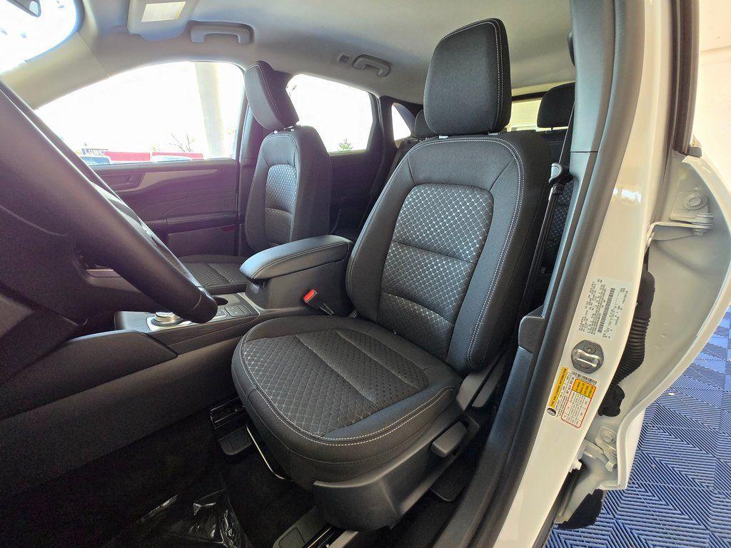 new 2025 Ford Escape car, priced at $26,499