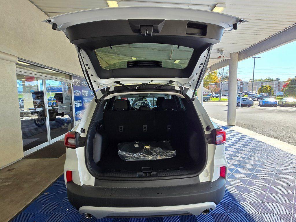 new 2025 Ford Escape car, priced at $26,499