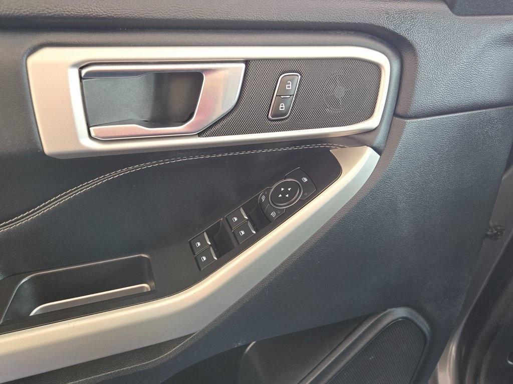 used 2022 Ford Explorer car, priced at $29,995