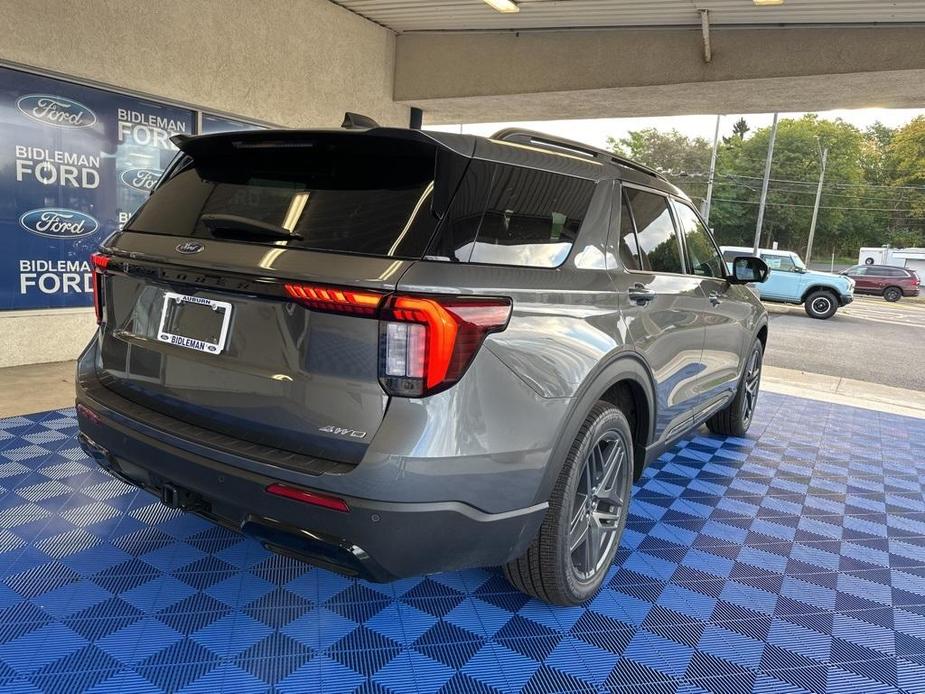 new 2025 Ford Explorer car, priced at $51,134