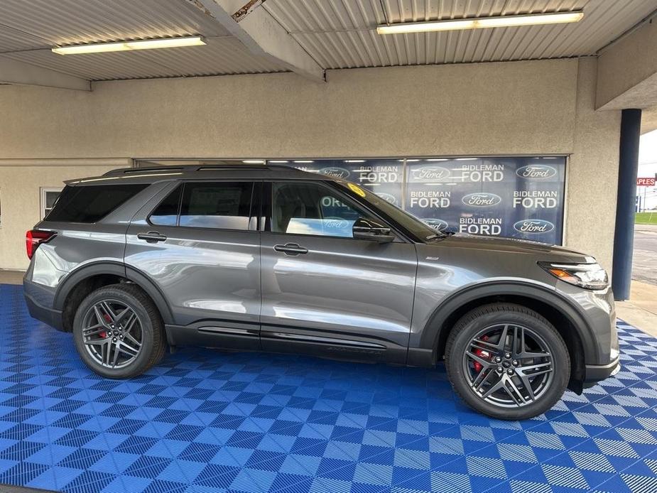 new 2025 Ford Explorer car, priced at $51,134