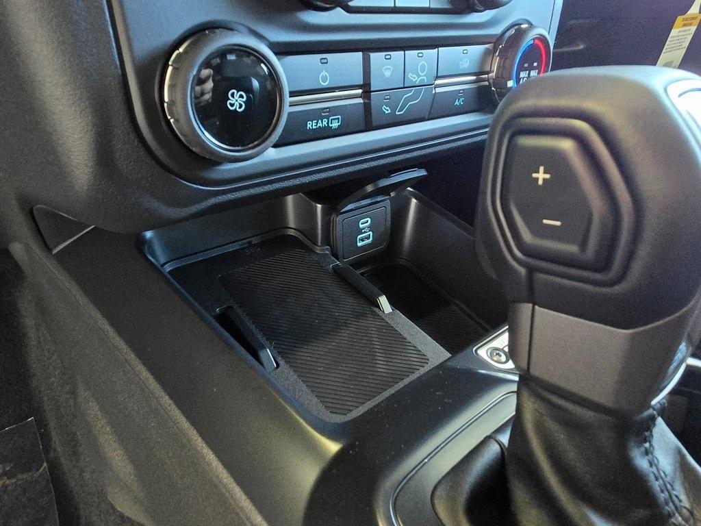 new 2025 Ford Bronco car, priced at $42,524