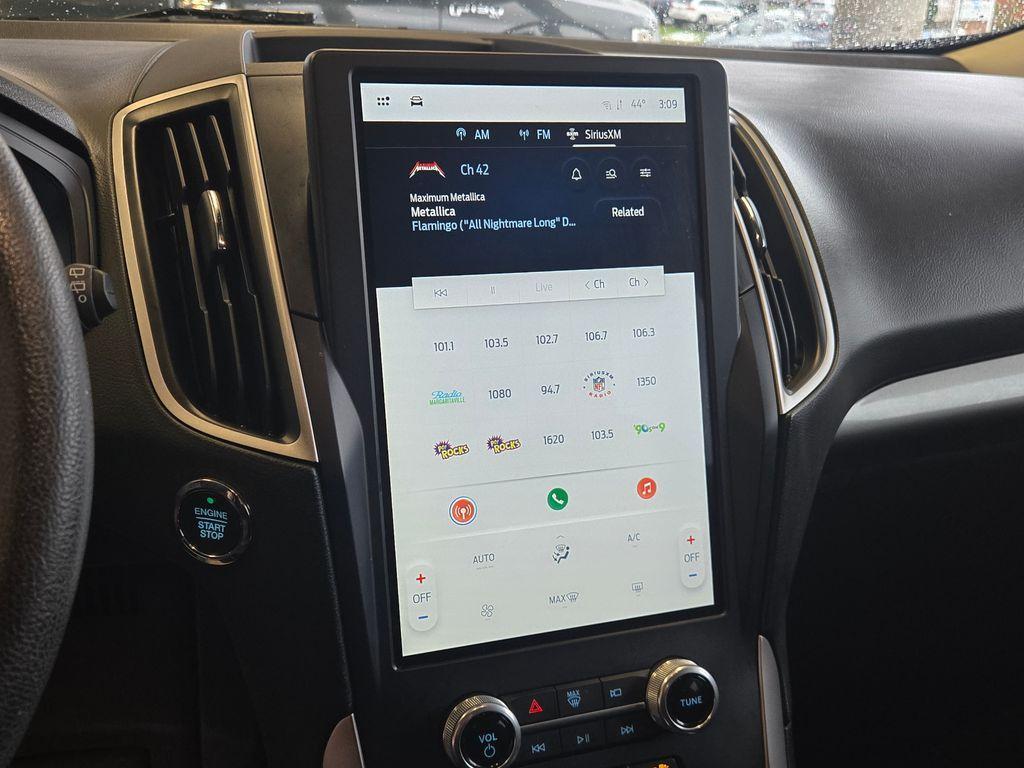 used 2022 Ford Edge car, priced at $25,000