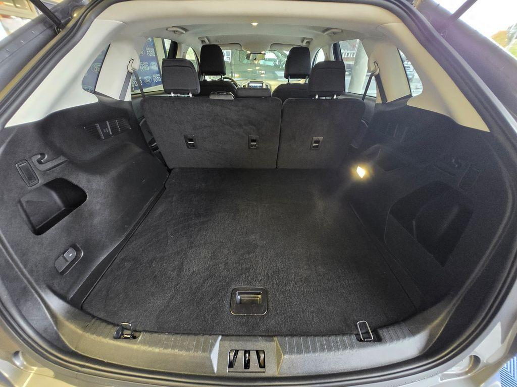 used 2022 Ford Edge car, priced at $25,000