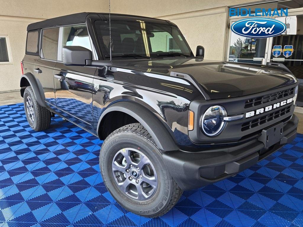 new 2025 Ford Bronco car, priced at $43,392