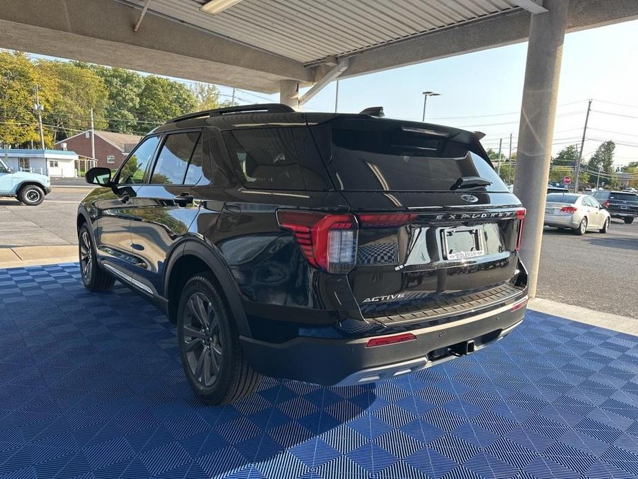 new 2025 Ford Explorer car, priced at $45,878