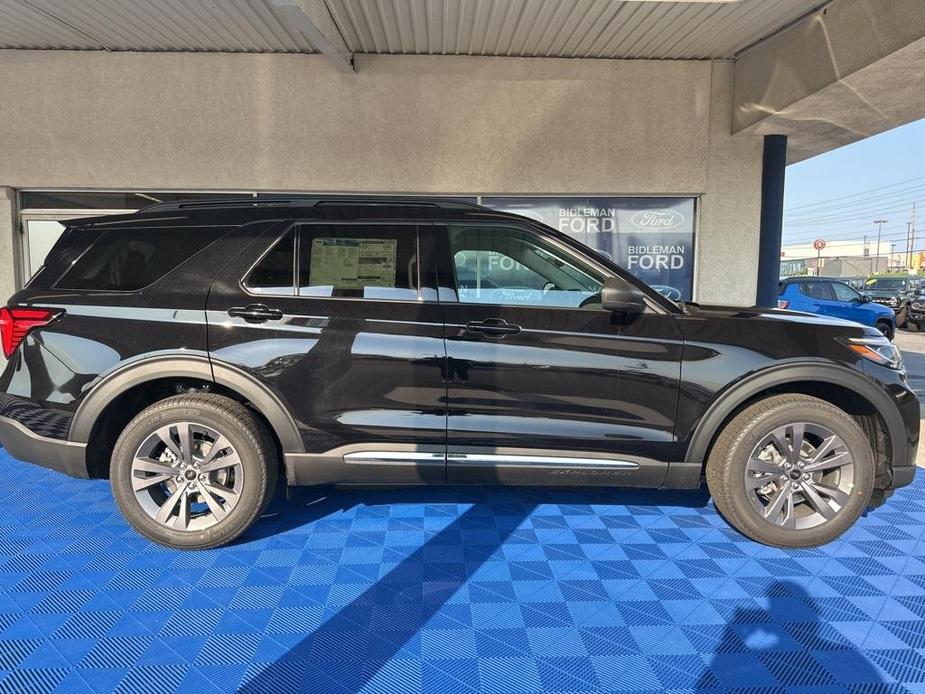 new 2025 Ford Explorer car, priced at $45,878