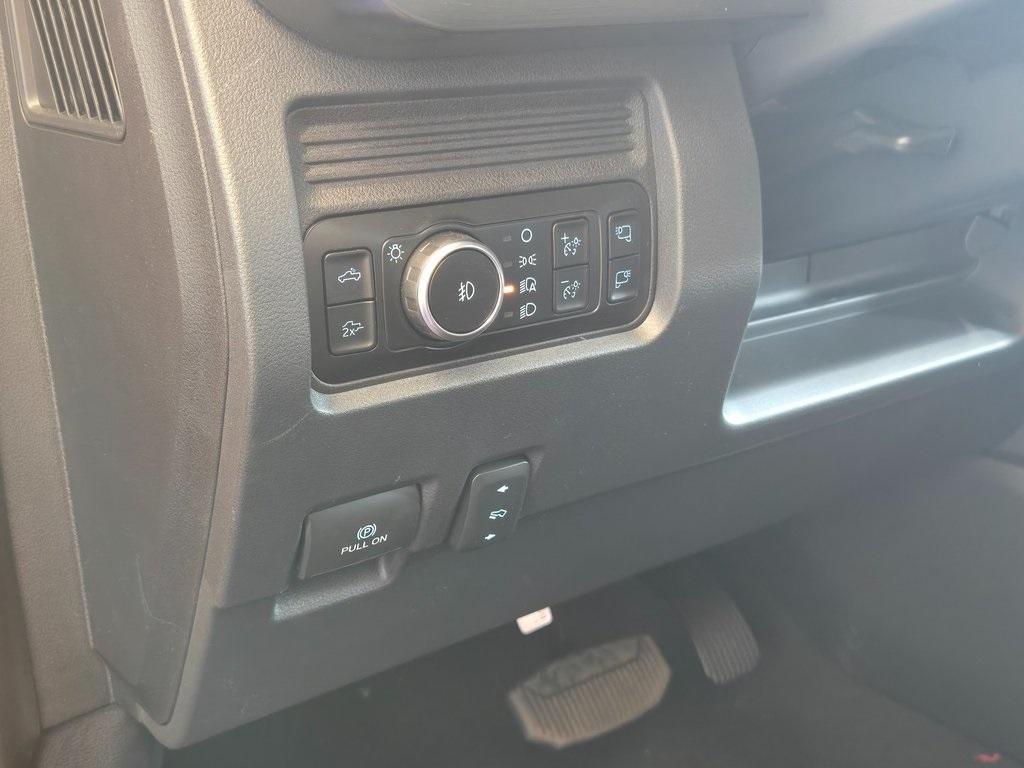 new 2025 Ford F-350 car, priced at $89,729