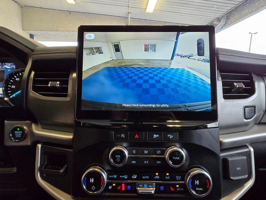 used 2024 Ford Expedition car, priced at $58,984