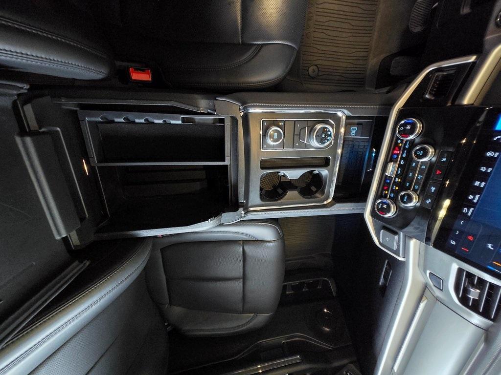 used 2024 Ford Expedition car, priced at $58,984