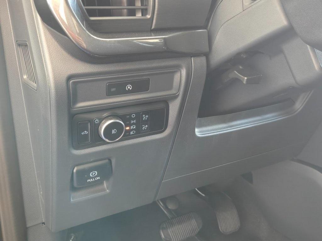 new 2025 Ford F-150 car, priced at $51,172