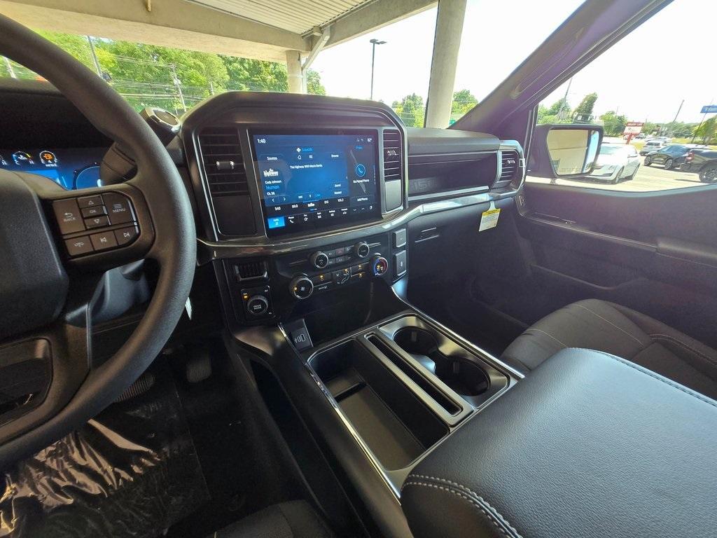 new 2025 Ford F-150 car, priced at $51,172
