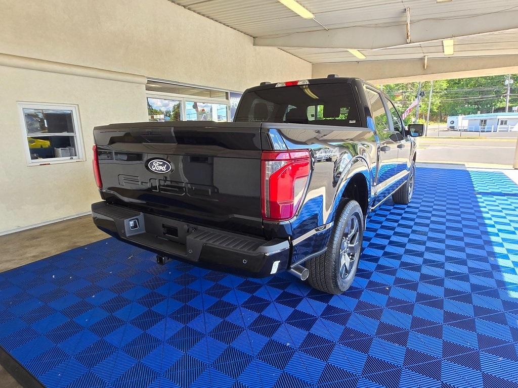 new 2025 Ford F-150 car, priced at $51,172