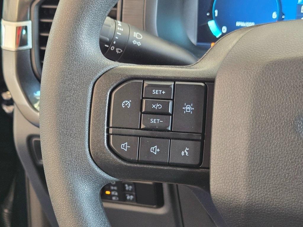 new 2025 Ford F-150 car, priced at $51,172