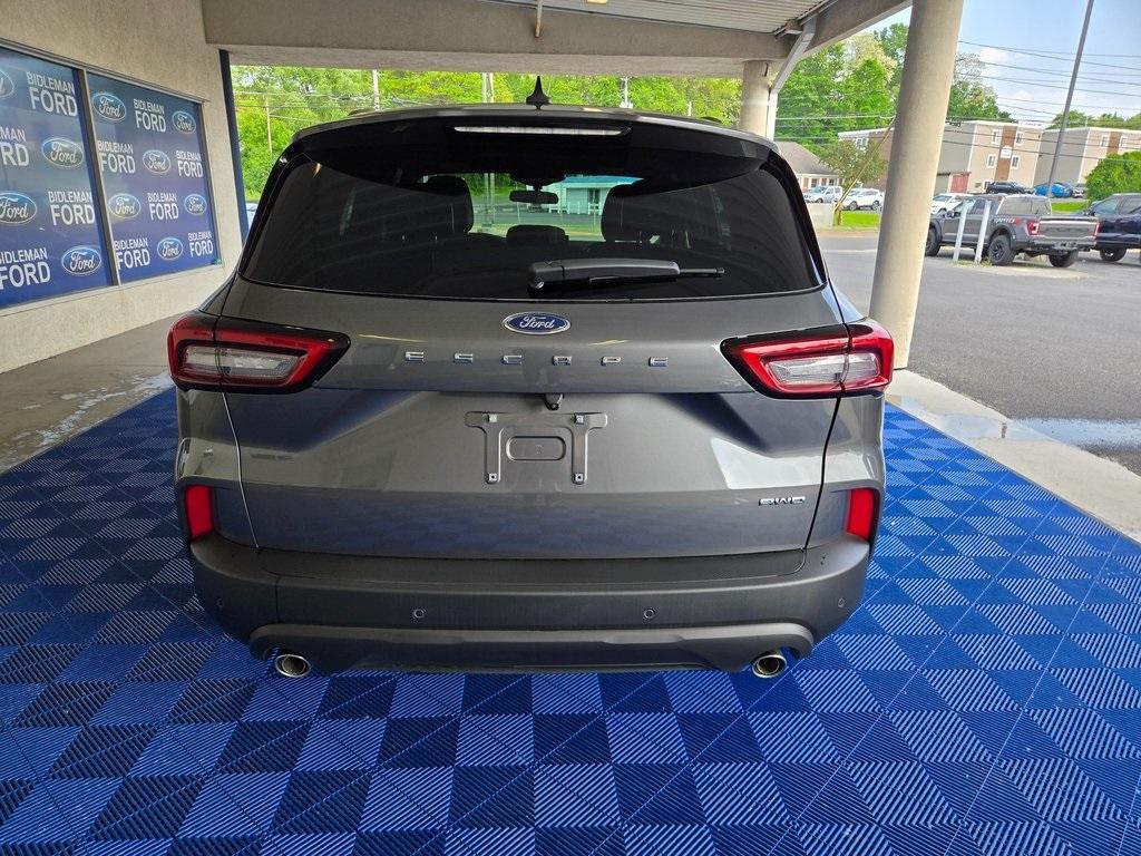 new 2025 Ford Escape car, priced at $33,706