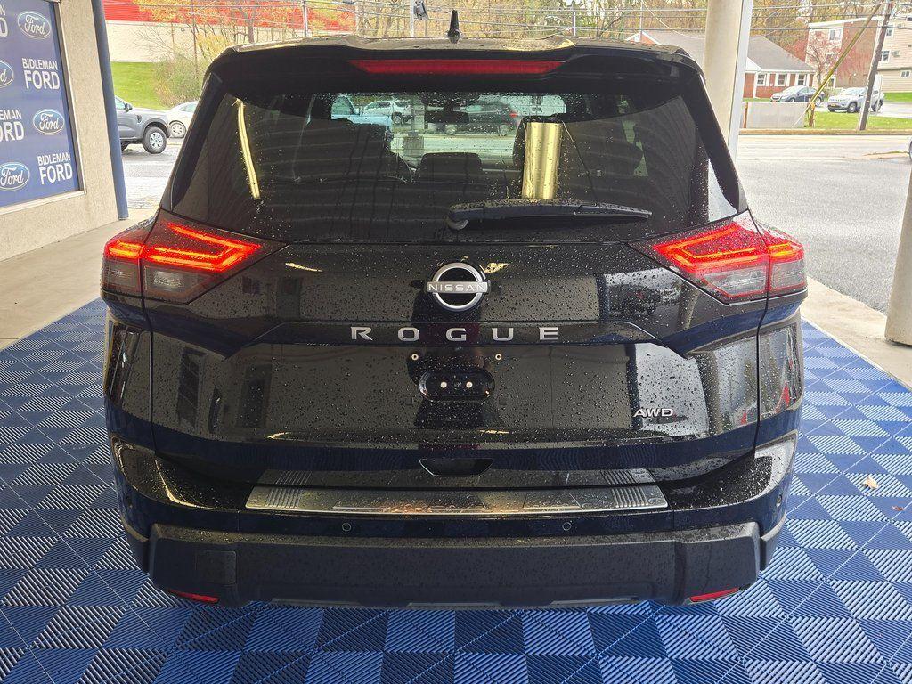 used 2025 Nissan Rogue car, priced at $25,000