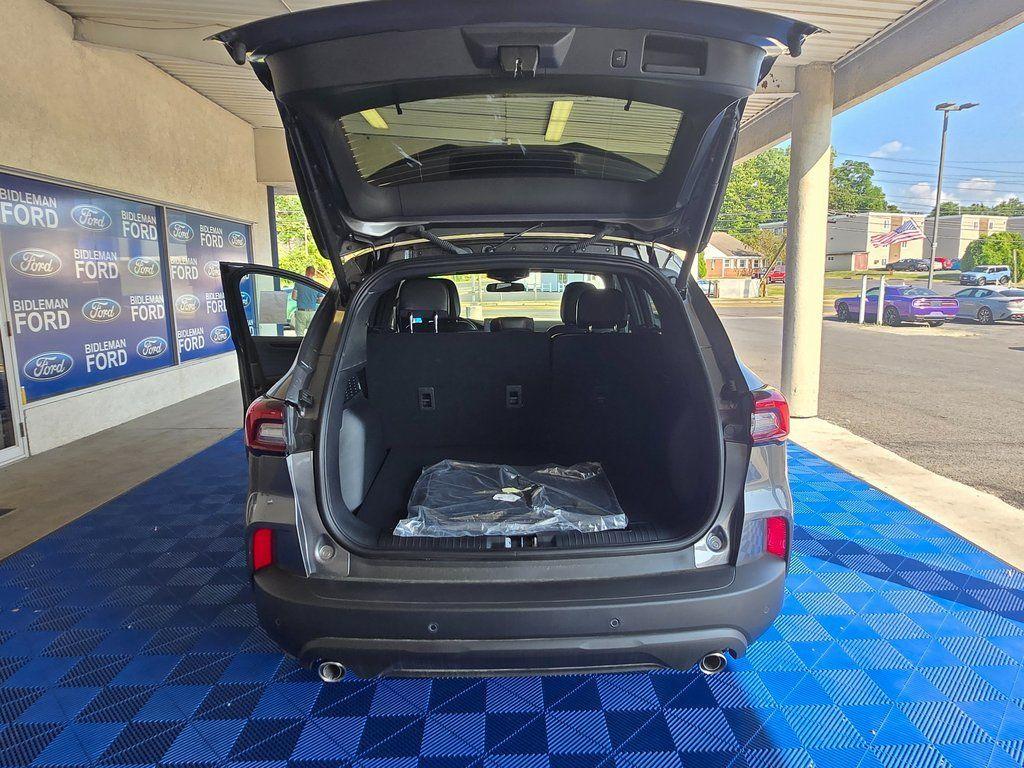 new 2025 Ford Escape car, priced at $29,499