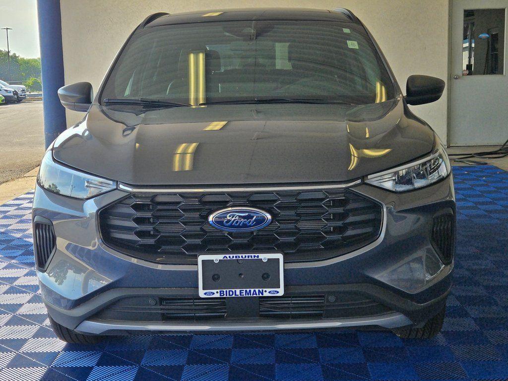 new 2025 Ford Escape car, priced at $29,499