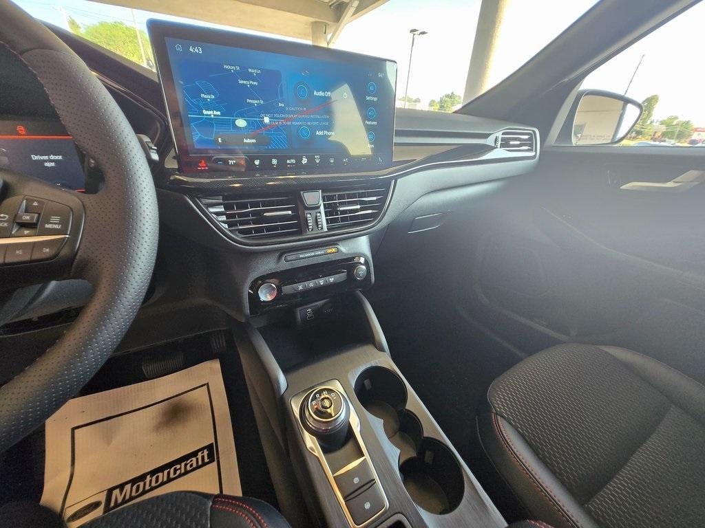 new 2025 Ford Escape car, priced at $31,560